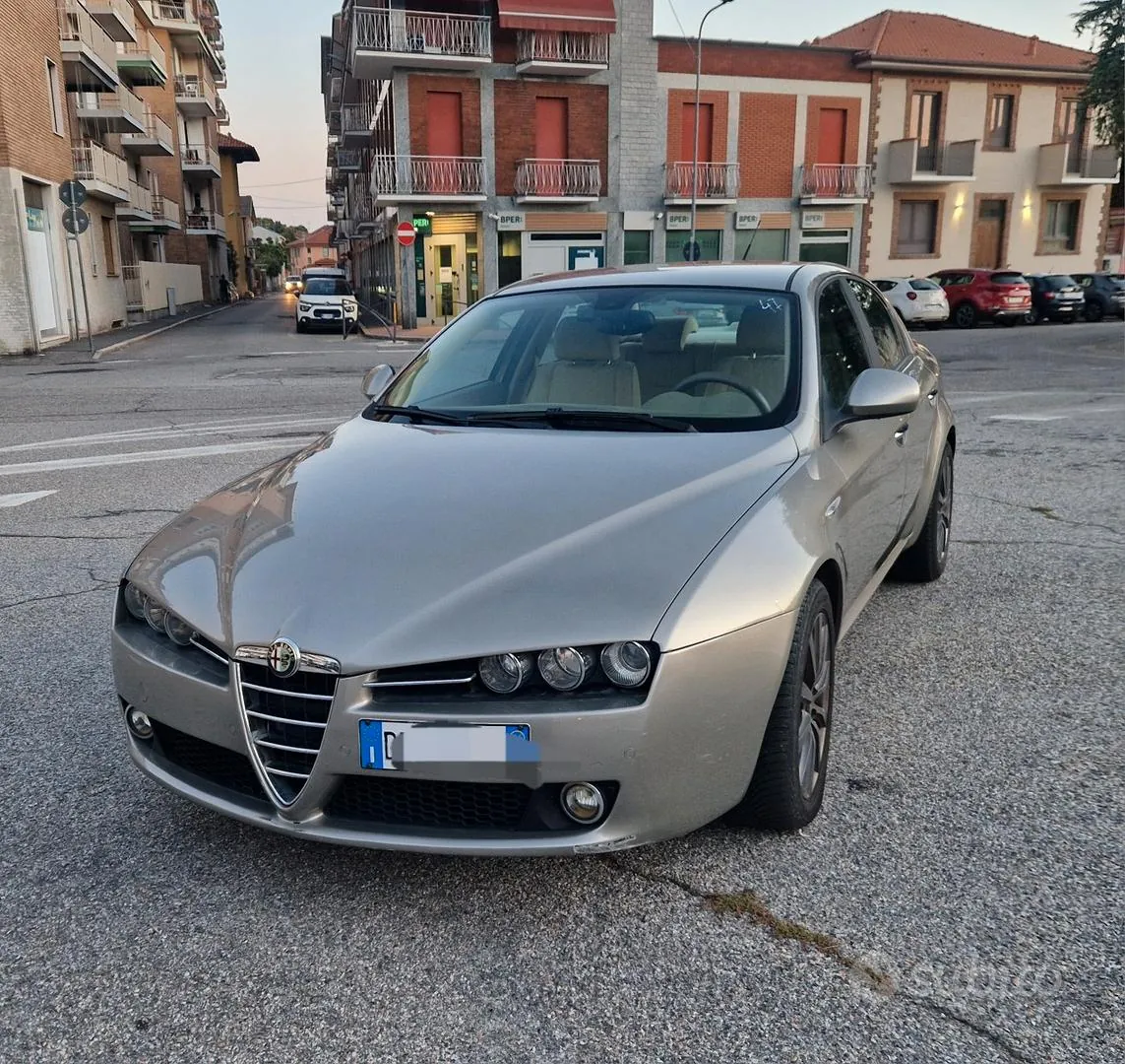 Alfa Romeo 159 2006 photo 2