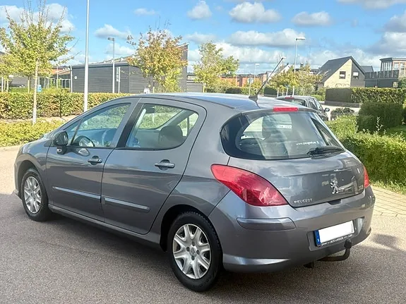 Peugeot 308 2008 photo 3