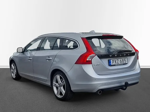 Volvo V60 2017 photo 2