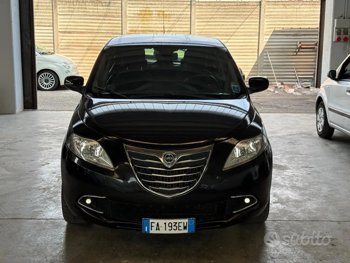 Lancia Ypsilon 2015 photo 2