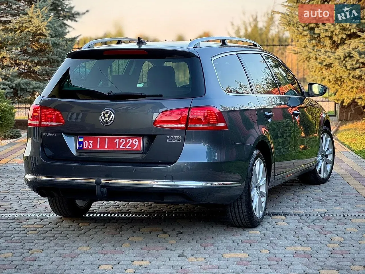 Volkswagen Passat 2012 photo 4