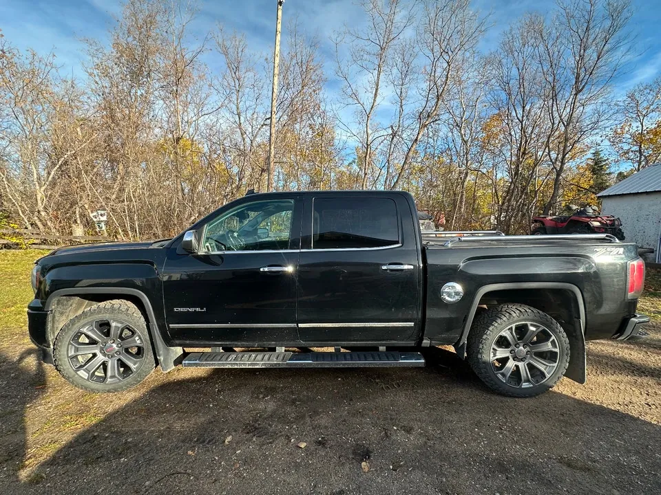 GMC Sierra 1500 2017 photo 2