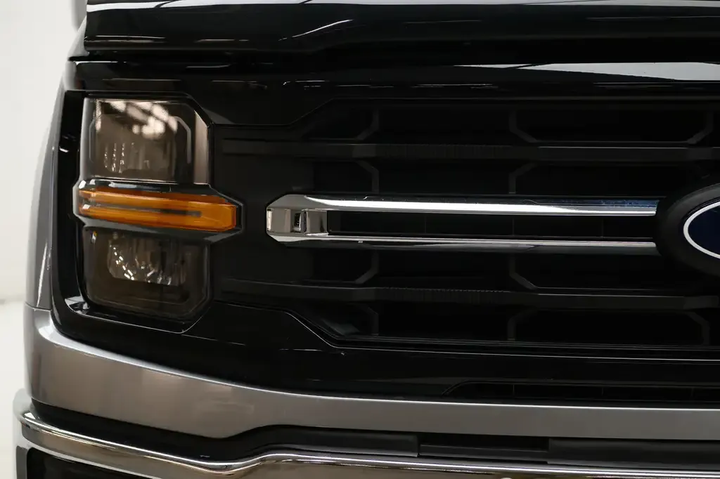 Ford F-150 2025 photo 3
