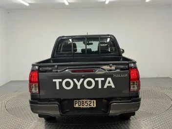 Toyota Hilux 2022 photo 5