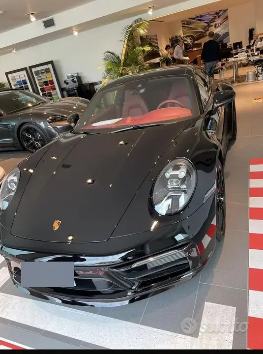 Porsche 911 2023 photo 3