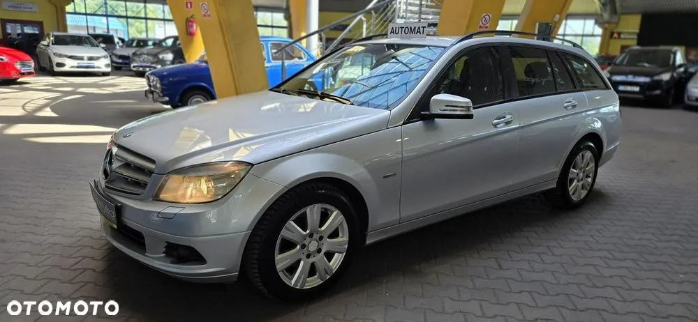 Mercedes-Benz C-Class 2010 photo 4