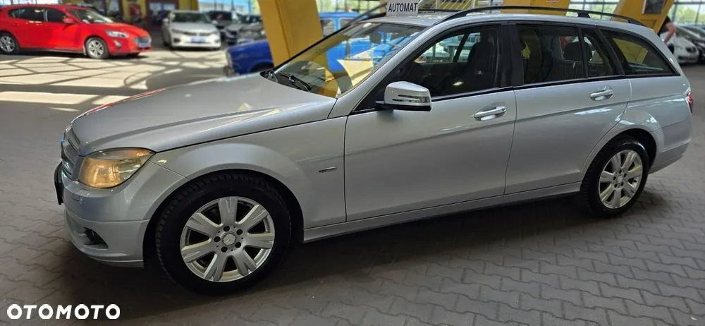 Mercedes-Benz C-Class 2010 photo 5