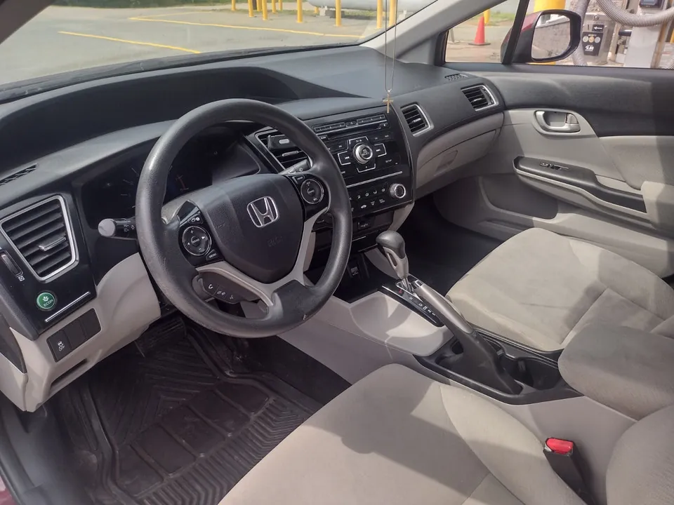 Honda Civic 2013 photo 4