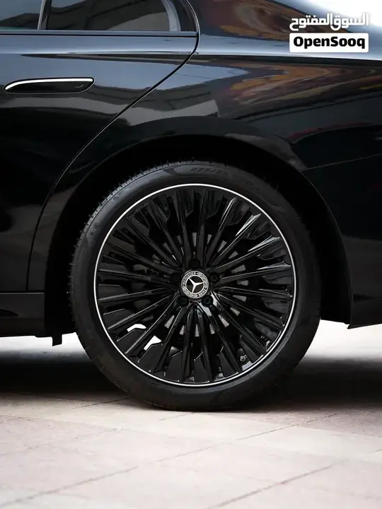 Mercedes-Benz E-Class 2026 photo 4