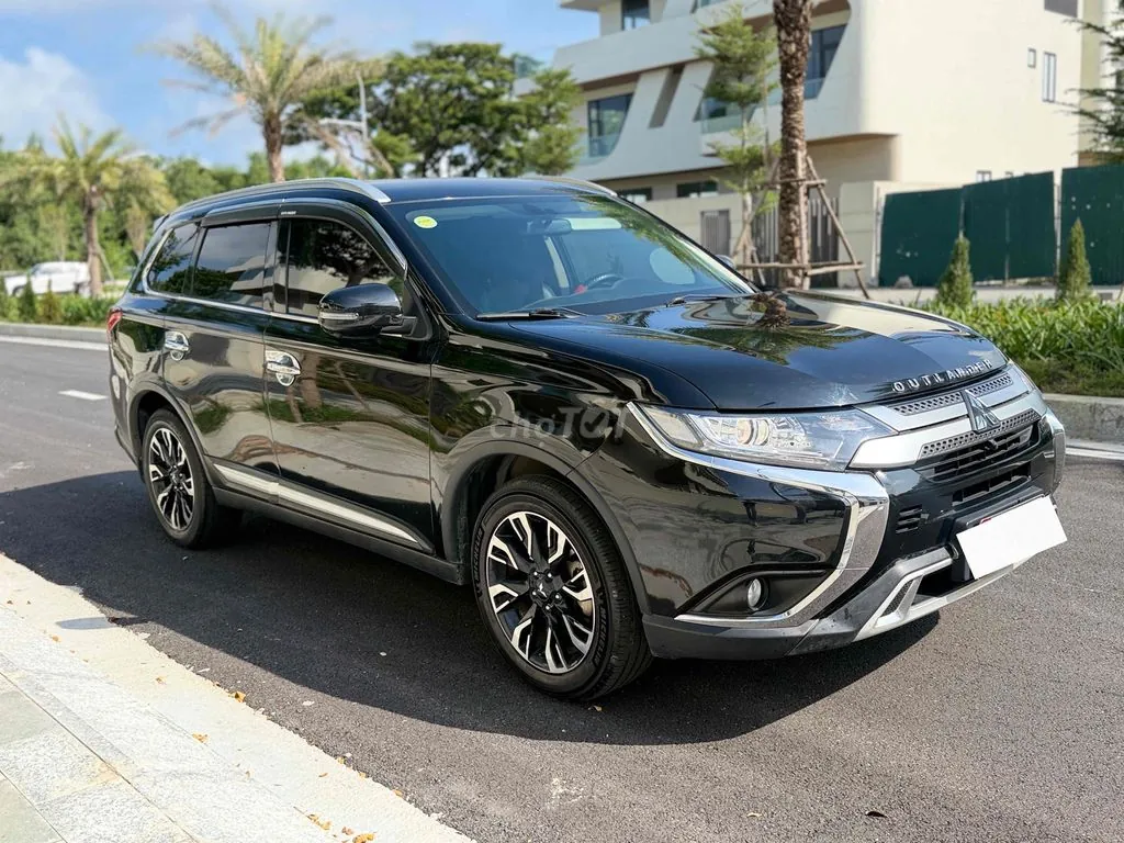 Mitsubishi Outlander 2021 photo 2