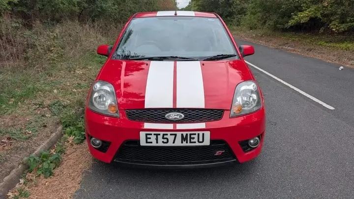 Ford Fiesta 2008 photo 2