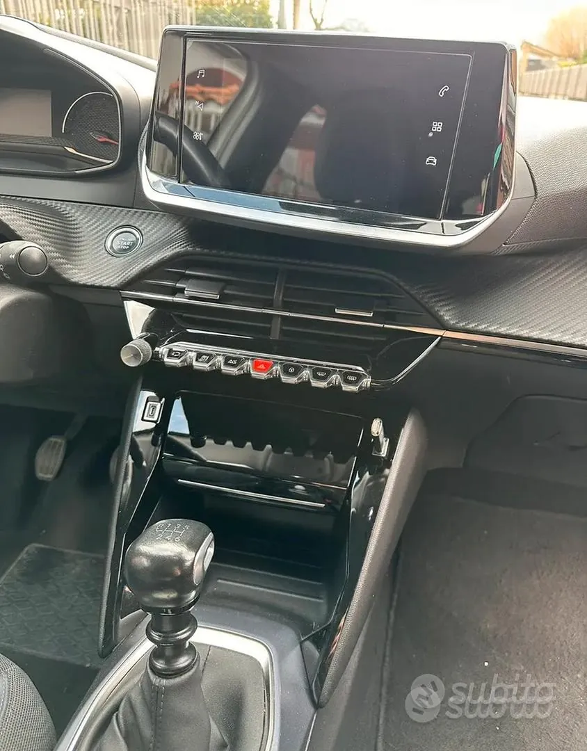 Peugeot 2008 2020 photo 2