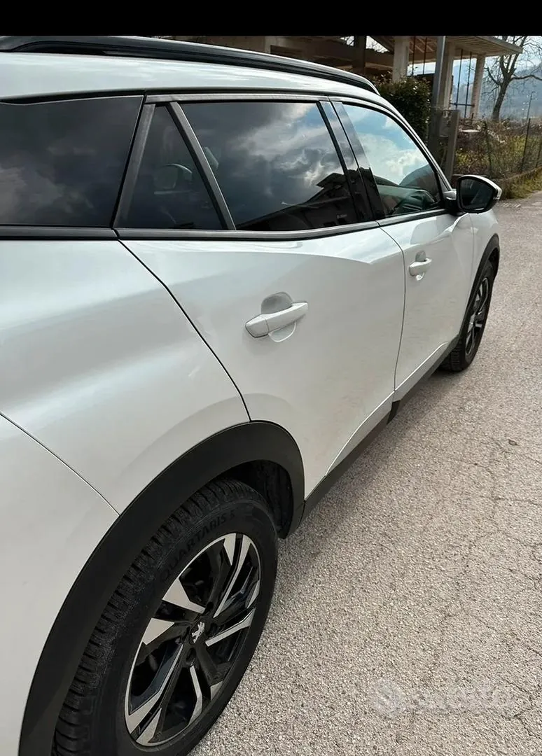 Peugeot 2008 2020 photo 3