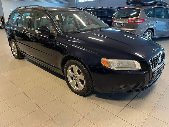 Volvo V70 2008 photo 2