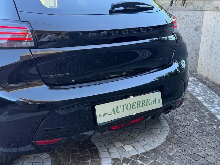 Peugeot 208 2024 photo 4