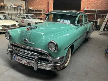 Pontiac Chieftain Deluxe