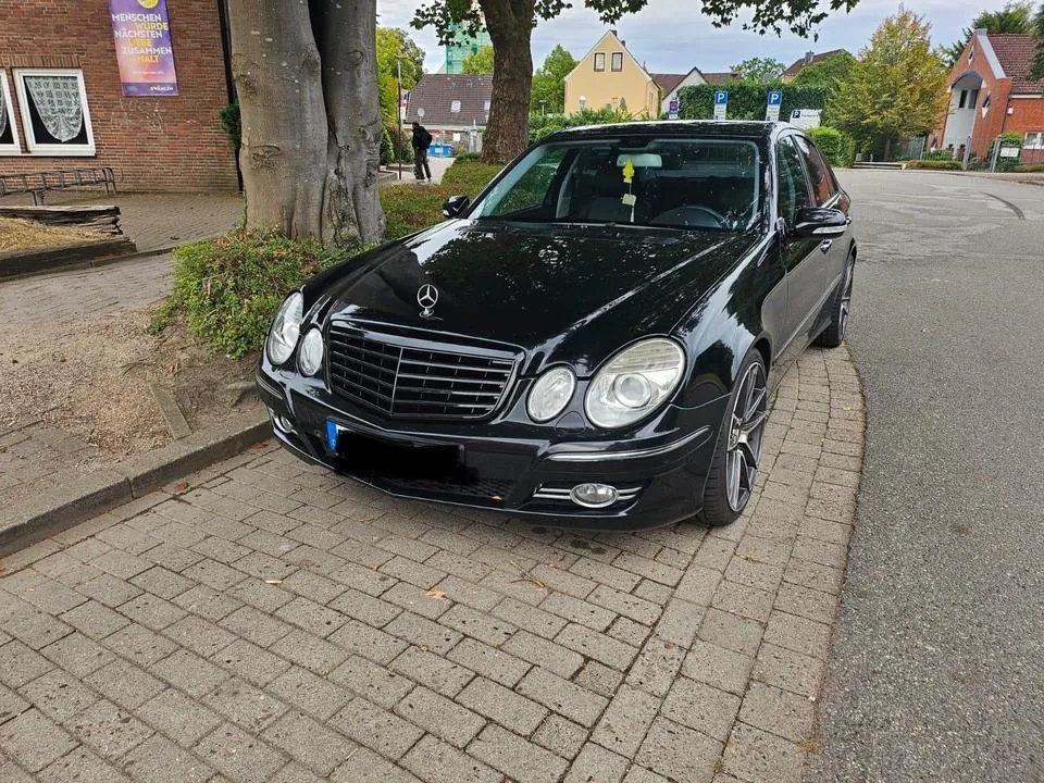 Mercedes-Benz E