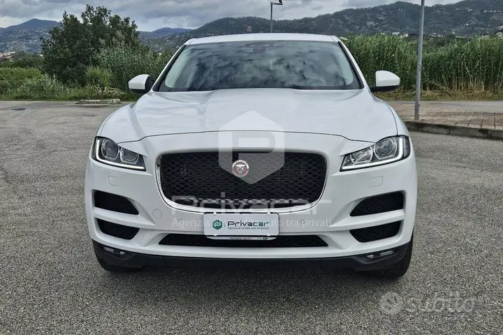 Jaguar F-Pace 2020 photo 2
