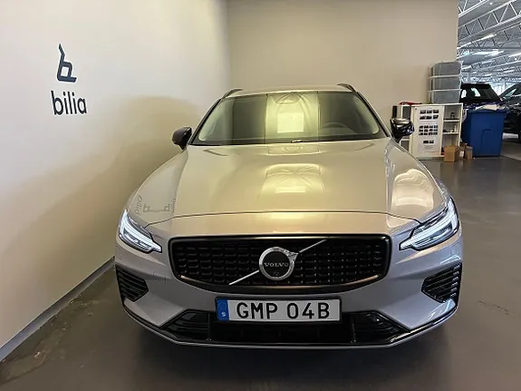 Volvo V60 2025 photo 2