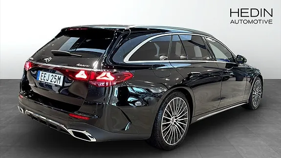 Mercedes-Benz E300 De 2026 photo 4