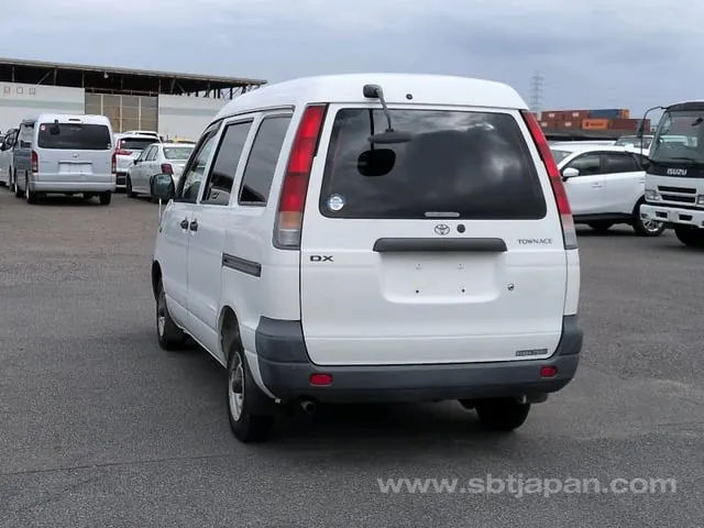 Toyota Townace Van 2002 photo 3