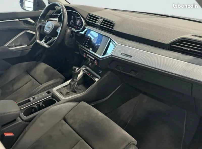 Audi Q3 2019 photo 3