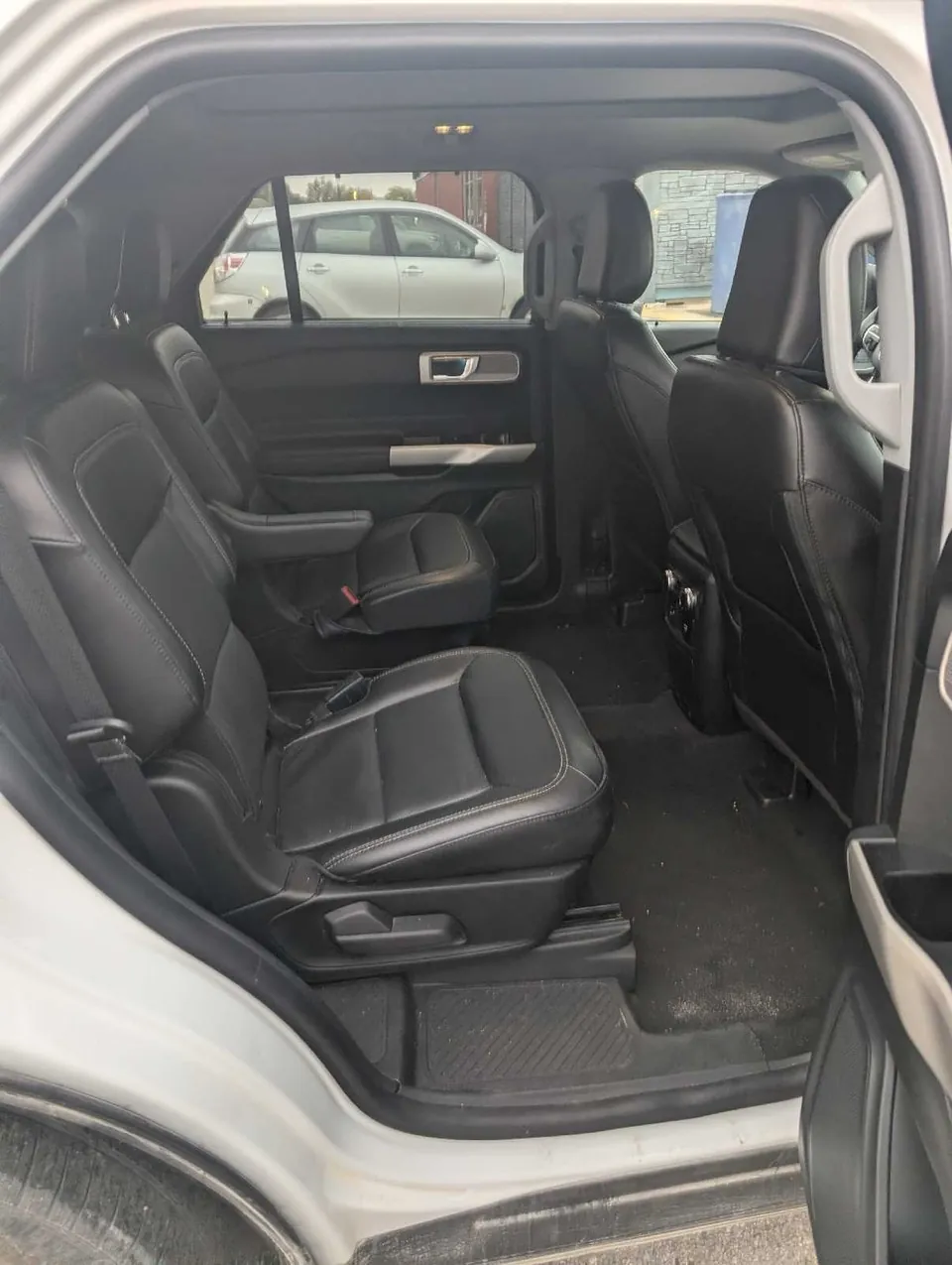 Ford Explorer 2022 photo 5