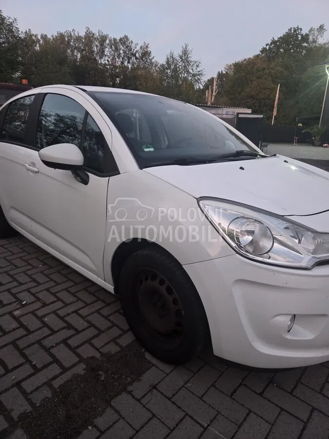 Citroen C3 2011 photo 2