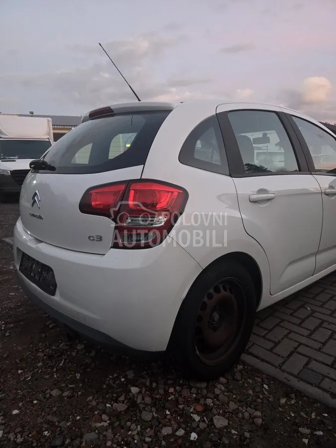 Citroen C3 2011 photo 3
