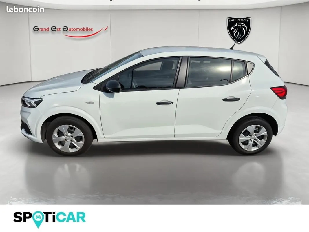 Dacia Sandero 2023 photo 2