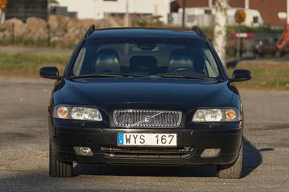 Volvo V70 2006 photo 2