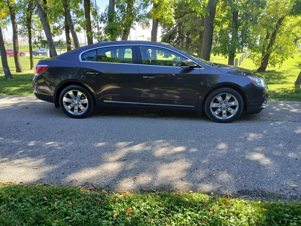Buick Lacrosse 2012 photo 4