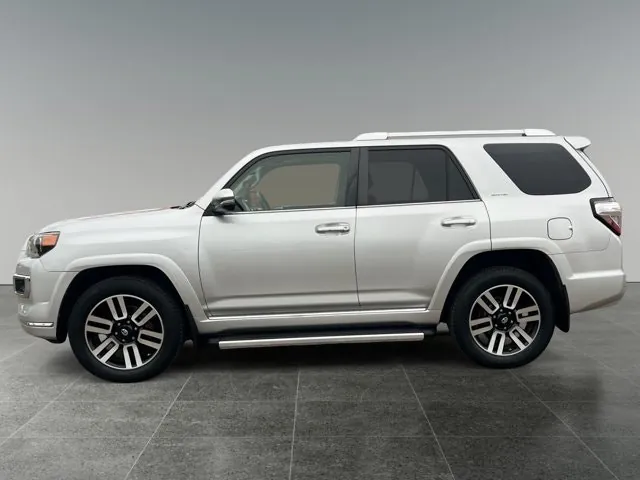 Toyota 4Runner 2015 photo 2
