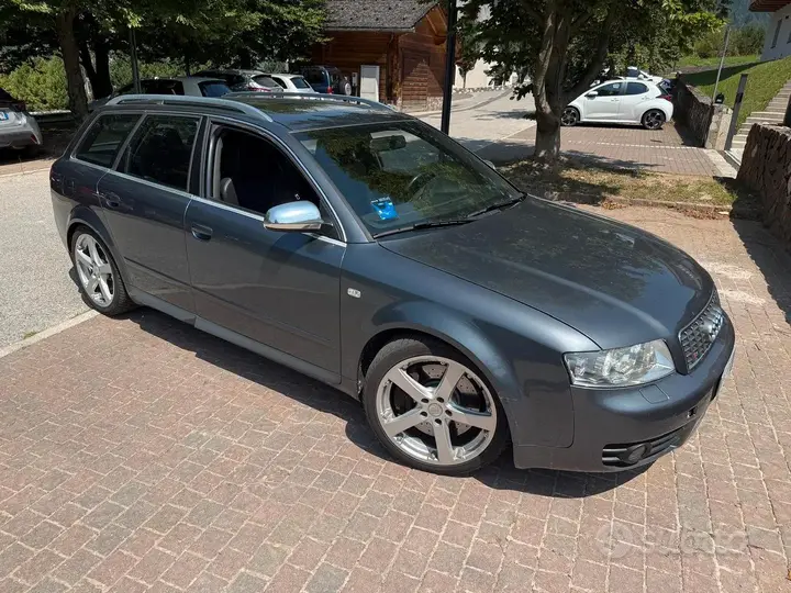Audi A4 2004 photo 5