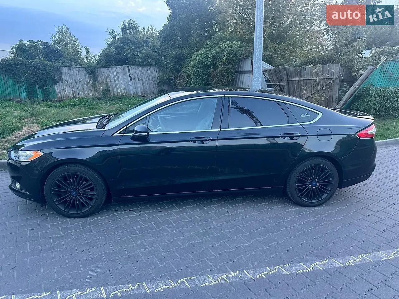 Ford Fusion 2015 photo 2