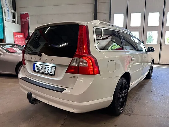 Volvo V70 2012 photo 4