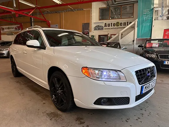 Volvo V70 2012 photo 3