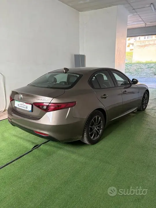 Alfa Romeo Giulia 2018 photo 5