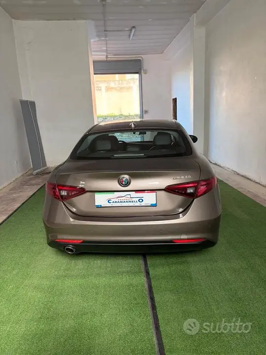 Alfa Romeo Giulia 2018 photo 4