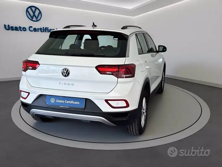 Volkswagen T-Roc 2023 photo 3