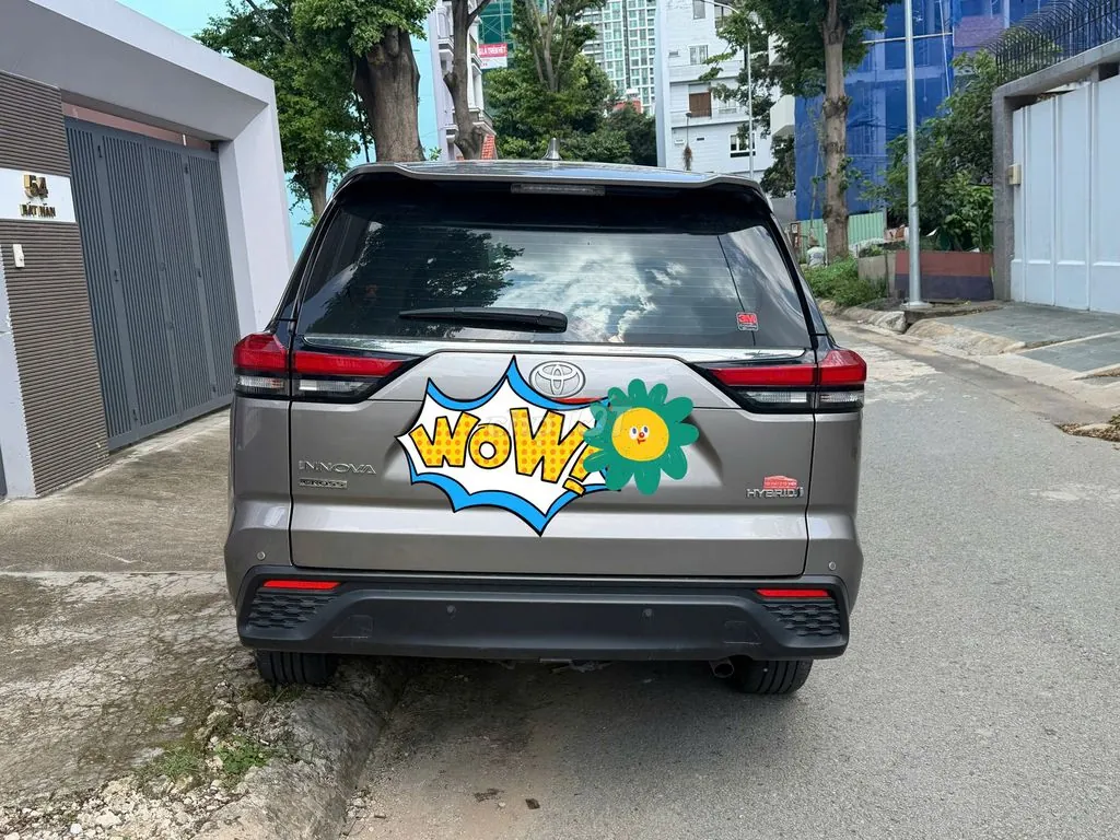 Toyota Innova Cross 2025 photo 2