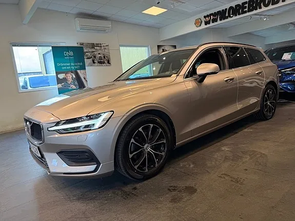 Volvo V60 2024 photo 2