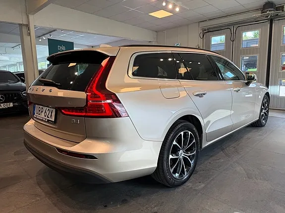 Volvo V60 2024 photo 4