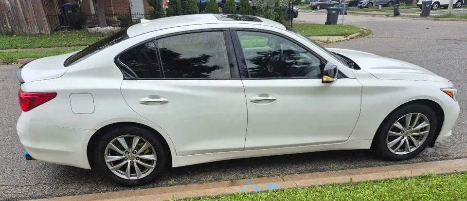 Infiniti Q50 2015 photo 2