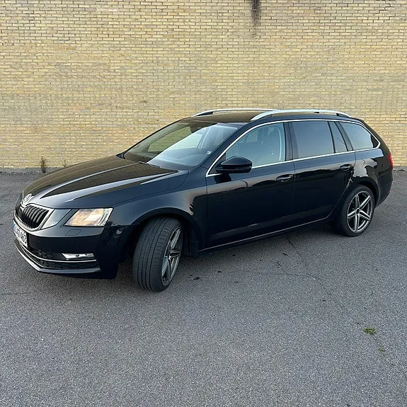Skoda Octavia 2018 photo 2