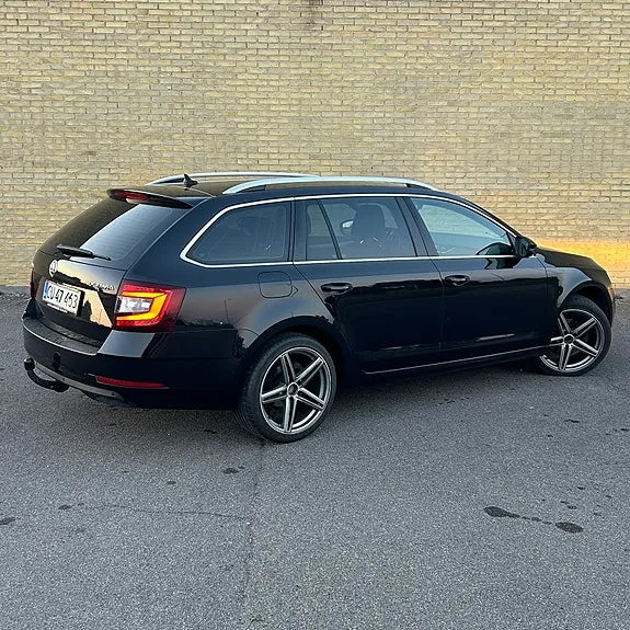 Skoda Octavia 2018 photo 4