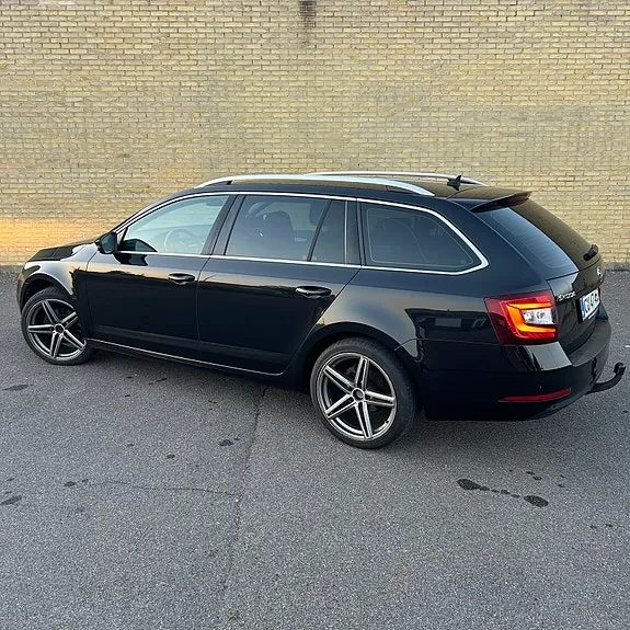 Skoda Octavia 2018 photo 3