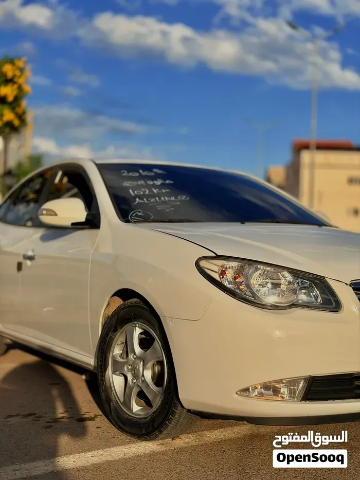 Hyundai Avante 2010 photo 4