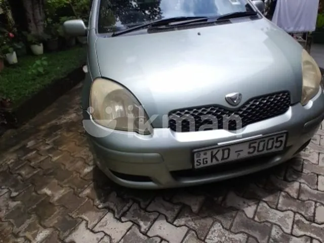 Toyota Vitz 2002 photo 2