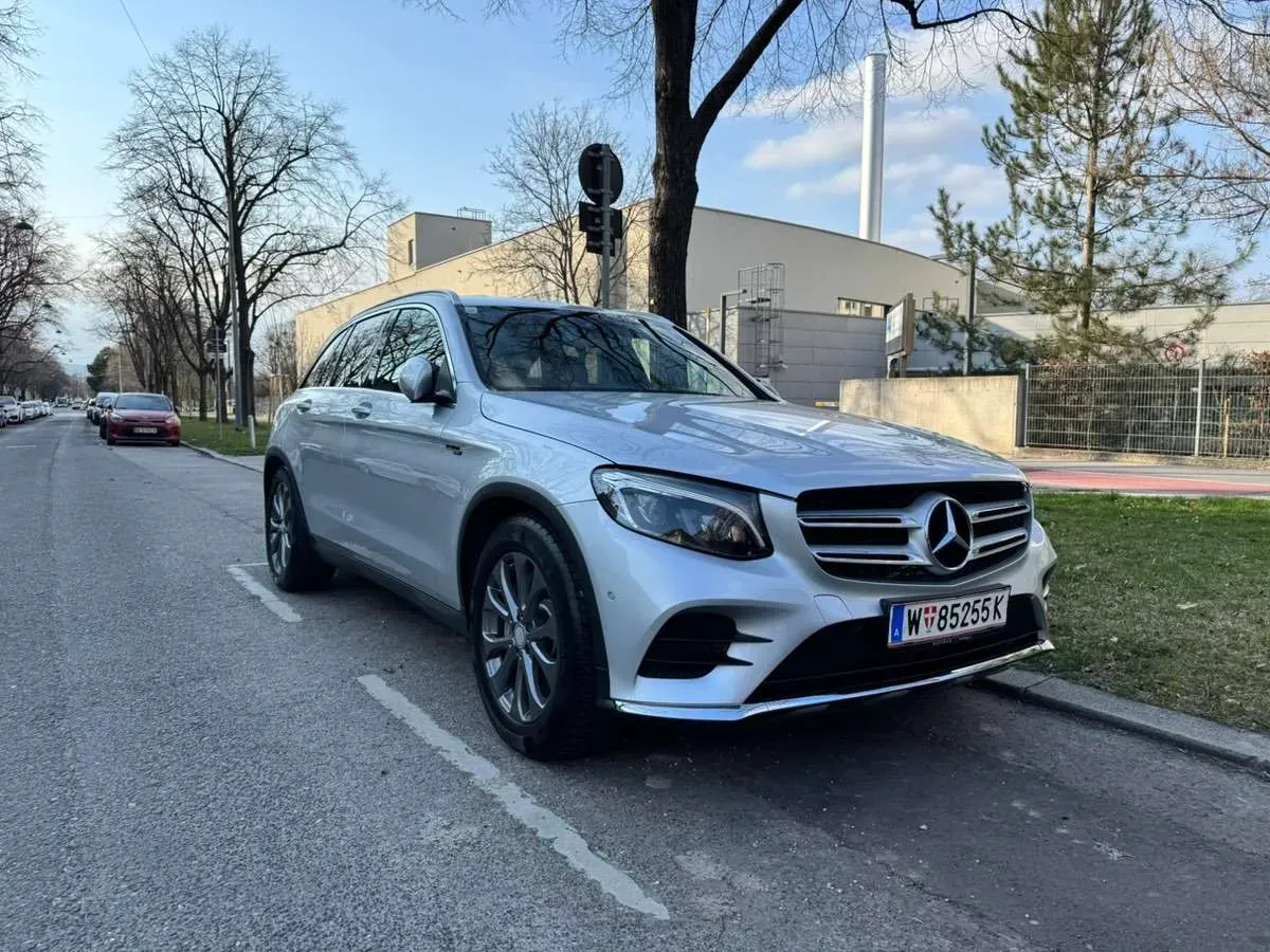 Mercedes-Benz Glc-Class 2016 photo 2